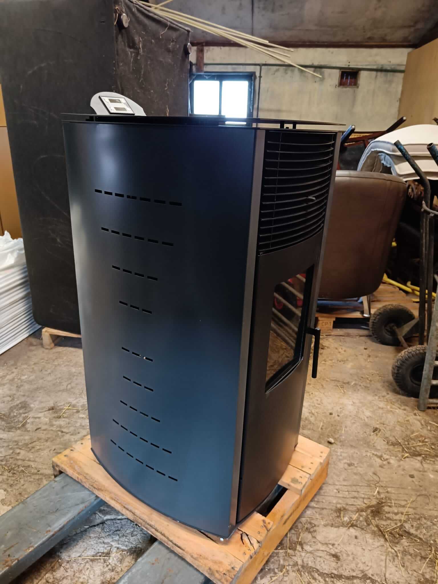 De milkiz 10kw peleltkachel nu ook te koop bij Westenberg verhuur